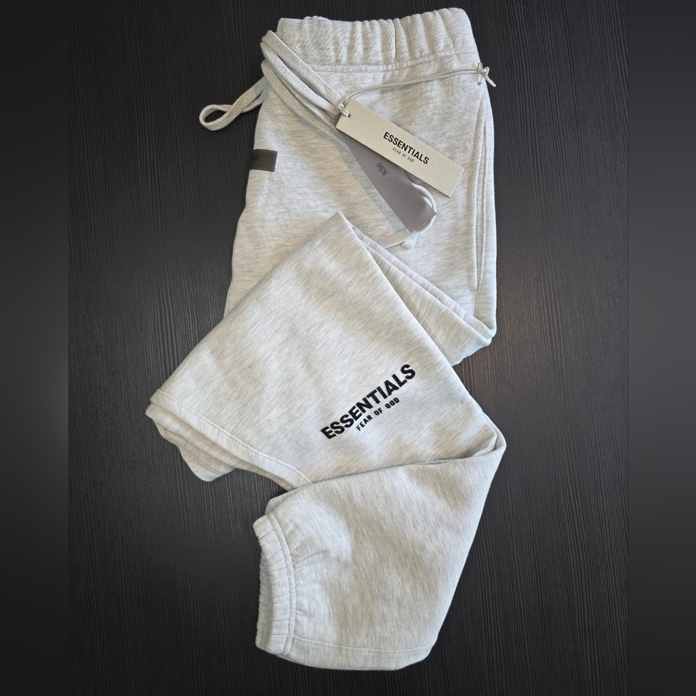Essentials Fear of God Sweatpants - Light Oakmeal Pants - Picture 2 of 5